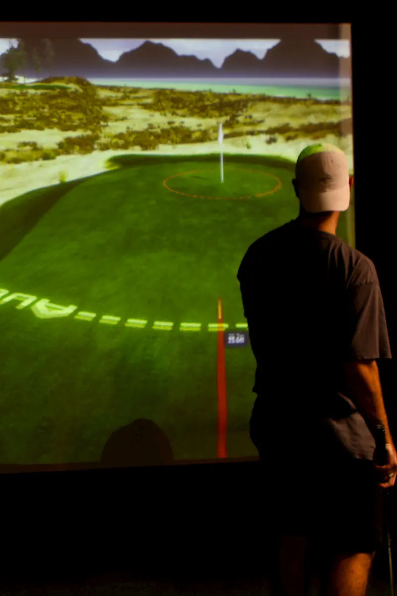 High-Performance Gaming PC for Golf Simulation